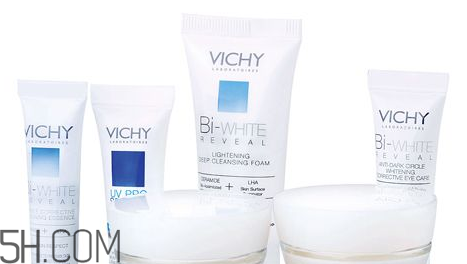 薇姿的護(hù)膚品好用嗎？美容院的護(hù)膚品好還是專柜的好？