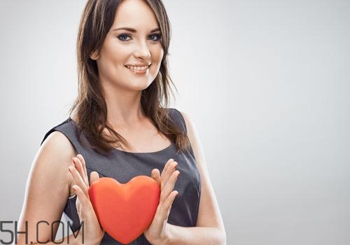 初潮早絕經(jīng)就早嗎？影響月經(jīng)初潮的因素有哪些？