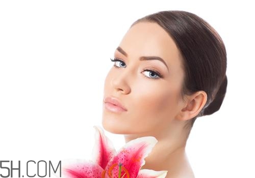 月經(jīng)初潮可以跑步嗎？月經(jīng)初潮的注意事項有哪些？