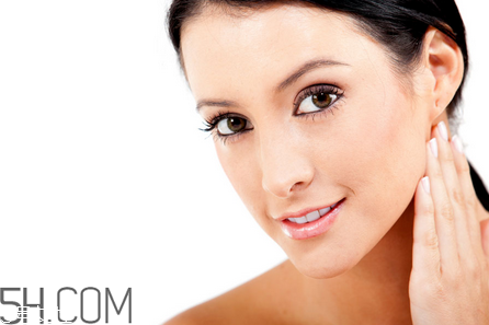 2018國產(chǎn)護(hù)膚品排行榜前十名 國產(chǎn)水乳排行榜前十 2018國產(chǎn)護(hù)膚品排行榜前十名 國產(chǎn)水乳排行榜前十