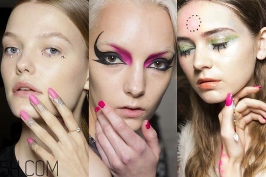 時(shí)尚美甲圖片最新款2018 美甲注意事項(xiàng) 時(shí)尚美甲圖片最新款2018 美甲注意事項(xiàng)