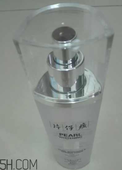 片仔癀珍珠亮膚水適合油皮嗎？適合夏季嗎？