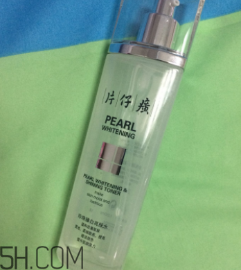 片仔癀珍珠亮膚水適合油皮嗎？適合夏季嗎？