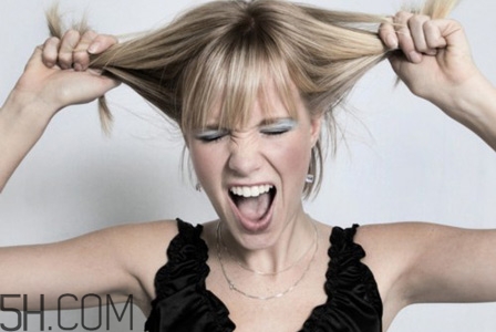 情緒不穩(wěn)會影響月經(jīng)嗎？影響月經(jīng)的因素有哪些？