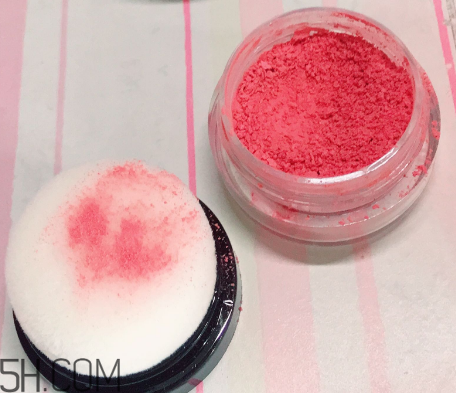 ilisya柔色腮紅好用嗎？ilisya柔色腮紅使用心得