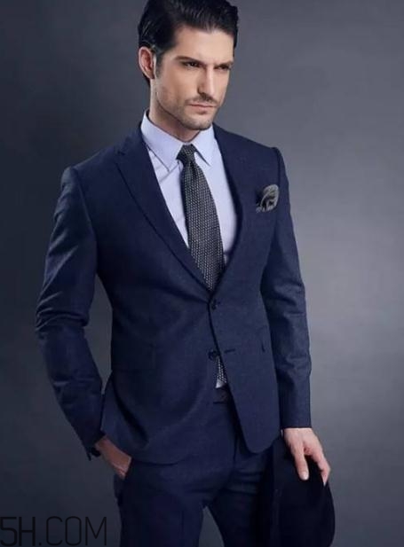 阿瑪尼衣服貴嗎？阿瑪尼衣服多少錢(qián)一件？