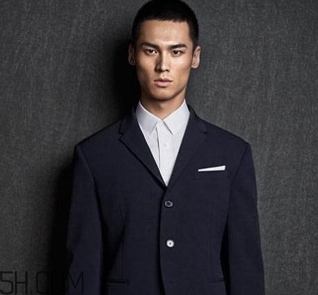 阿瑪尼衣服貴嗎？阿瑪尼衣服多少錢(qián)一件？