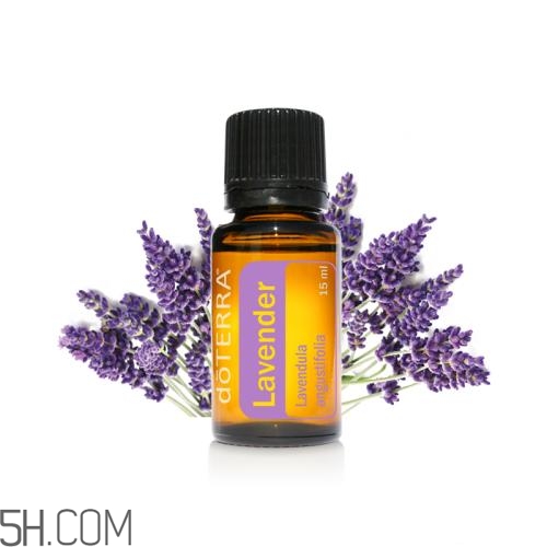 薰衣草精油泡腳的好處？薰衣草精油泡腳的方法？