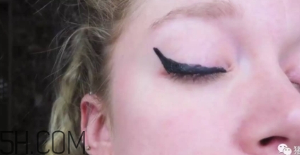 嬌蘭滾輪眼線筆怎么用？嬌蘭滾輪眼線筆怎么樣