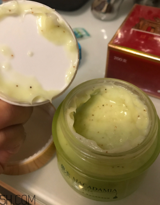 詩婷露雅果泥面膜什么功效？敷完要洗嗎？