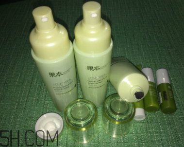 詩婷露雅荷荷巴系列有刺激嗎？適合敏感肌嗎？