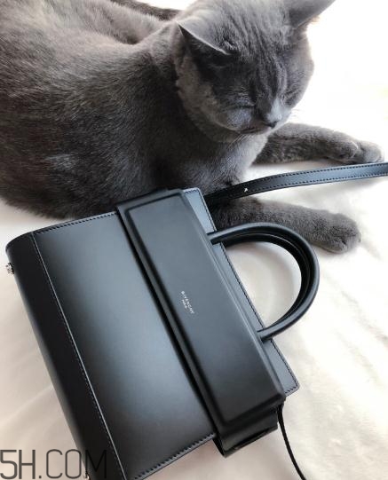 紀(jì)梵希包包一般多少錢？紀(jì)梵希包包價格