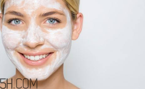 清潔面膜會(huì)使毛孔變大嗎？最受歡迎的清潔面膜排行榜