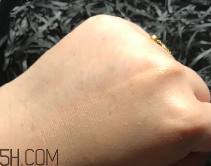 mac魅可和玫珂菲哪個(gè)好？mac魅可和make up for eve對(duì)比