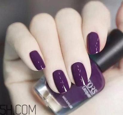 指甲油搭配有哪些講究？顯手白指甲油顏色推薦