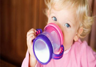 斷奶應(yīng)該是怎樣的一個(gè)過程？斷奶的過程中要注意哪些問題？