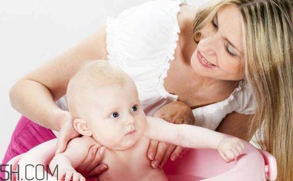 寶寶的貼身衣服要怎樣挑選？怎樣清洗寶寶的貼身衣服？