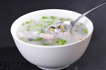 懷孕初期能吃香菇嗎？寶寶可以吃香菇瘦肉粥嗎？