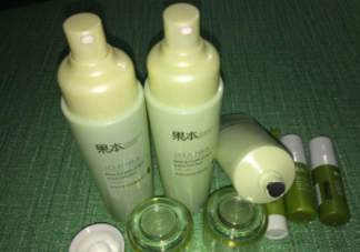 詩(shī)婷露雅荷荷巴系列有刺激嗎？適合敏感肌嗎？