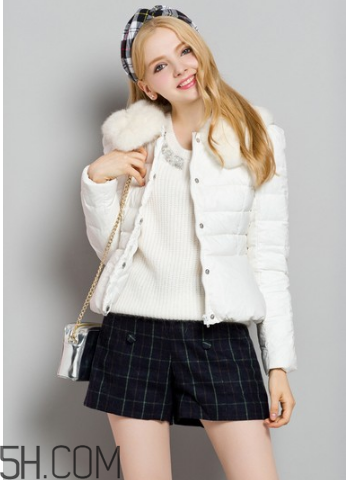 輕薄羽絨服保暖嗎？羽絨服的充絨量標準多少？