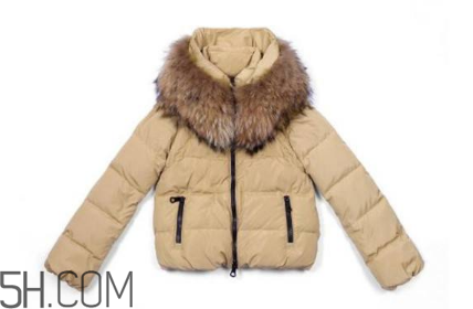 羽絨服出毛是怎么回事？羽絨服怎么清洗干凈？