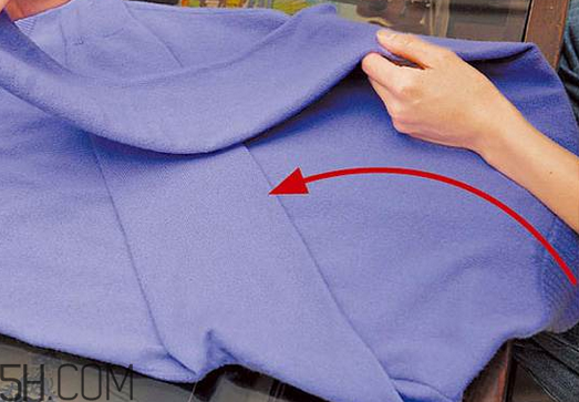 女裝羽絨服怎么保養(yǎng)？輕薄羽絨服怎么搭配？