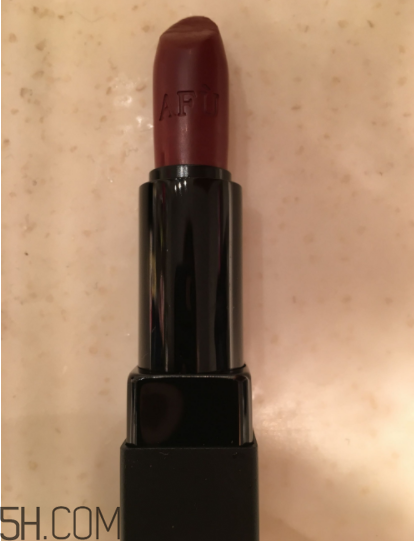 阿芙精油之吻唇膏什么香味？好聞嗎？