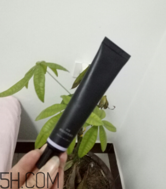 阿芙精油妝前乳色號有哪些？哪個色號能遮痘??？