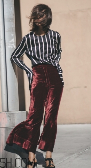 金絲絨褲子配什么上衣？金絲絨上衣搭配