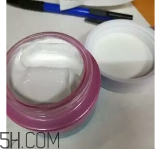 植美村素顏霜好用嗎？含有害成分嗎？