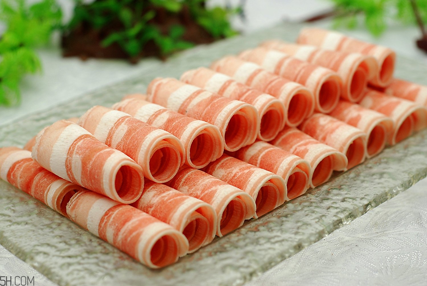 羊肉和香蕉可以一起吃嗎？吃了羊肉可以吃香蕉嗎？