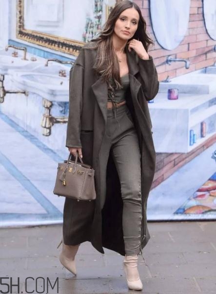 襪靴顯腿粗嗎？襪靴適合什么人？