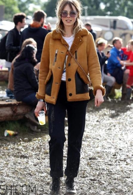 皮毛一體什么顏色好看？皮毛一體外套搭配圖