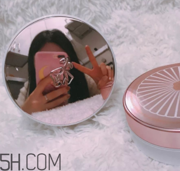 蘭蔻小粉盒氣墊粉底液PO-01試色_使用心得 蘭蔻小粉盒氣墊粉底液PO-01試色_使用心得