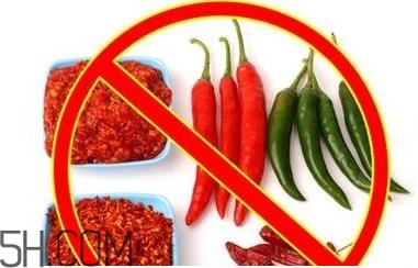 扁桃體發(fā)炎可以吃哪些水果？扁桃體發(fā)炎和咽喉炎有什么區(qū)別？