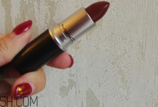 mac魅可和3ce哪個(gè)好？mac魅可和3ce口紅哪個(gè)好？