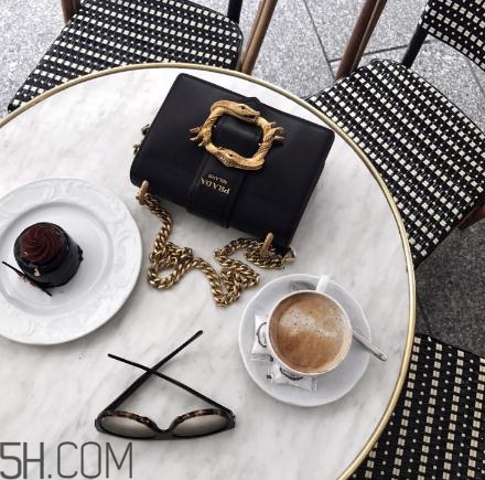 prada包包怎么樣？prada包包質量好嗎？