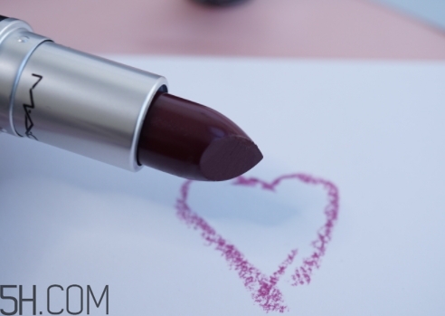 mac口紅和nars口紅哪個好？mac和nars哪個好？