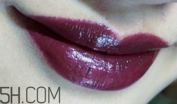 mac口紅和阿瑪尼口紅哪個好？mac魅可和阿瑪尼哪個好？