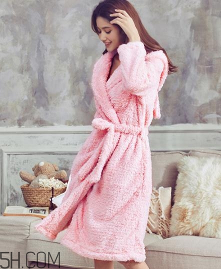 舒棉絨是什么做的？舒棉絨和珊瑚絨的區(qū)別