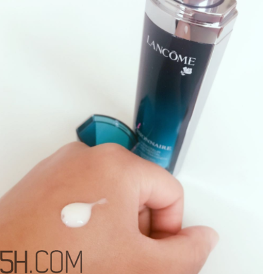 蘭蔻美膚修護(hù)精華乳有刺激嗎？適合敏感肌嗎？