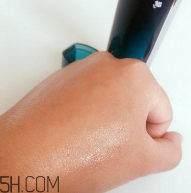 蘭蔻美膚修護(hù)精華乳有刺激嗎？適合敏感肌嗎？