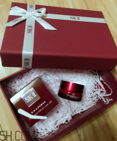 SK-II大眼眼霜油不油？秋冬用厚重嗎？