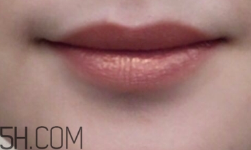 mac魅可人魚(yú)姬眼影日常嗎？mac魅可人魚(yú)姬眼影是什么顏色