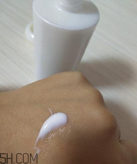 萱姿抗皺緊致滲透乳多少錢？萱姿抗皺緊致滲透乳價格