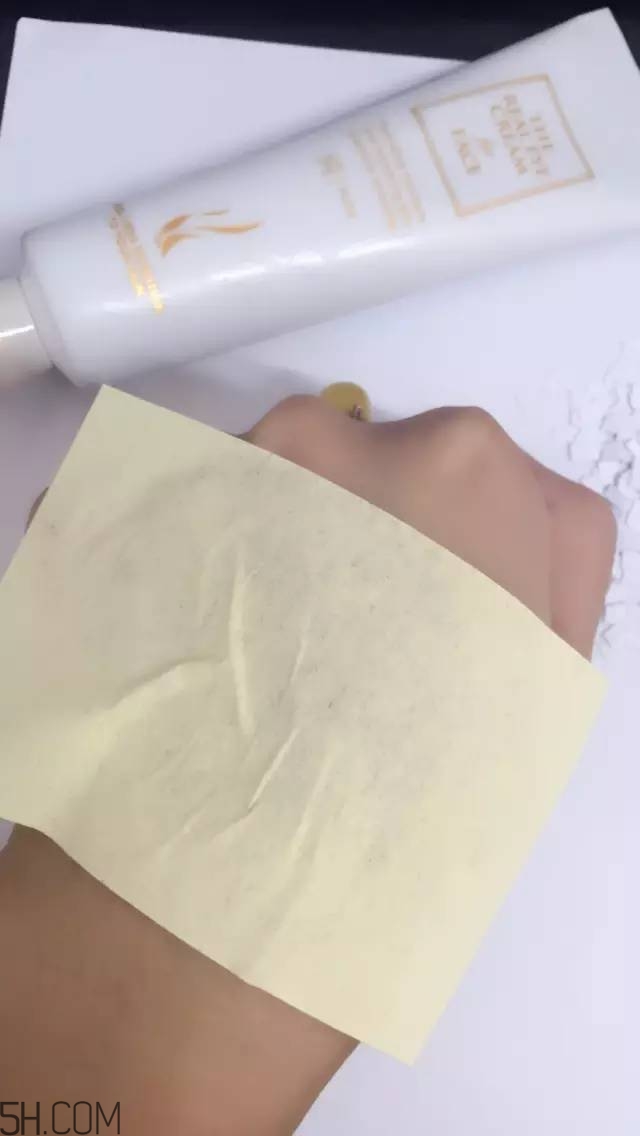 眼霜需要早晚都用嗎？ahc第五代眼霜效果怎么樣？