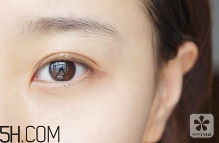 丸美不怕黑眼霜有用嗎？丸美不怕黑眼霜使用測評