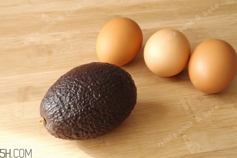 牛油果和雞蛋能一起吃嗎？牛油果和雞蛋的做法有哪些？