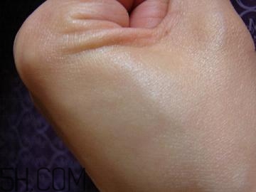 雪花秀眼霜怎么用？雪花秀閃理眼霜使用心得