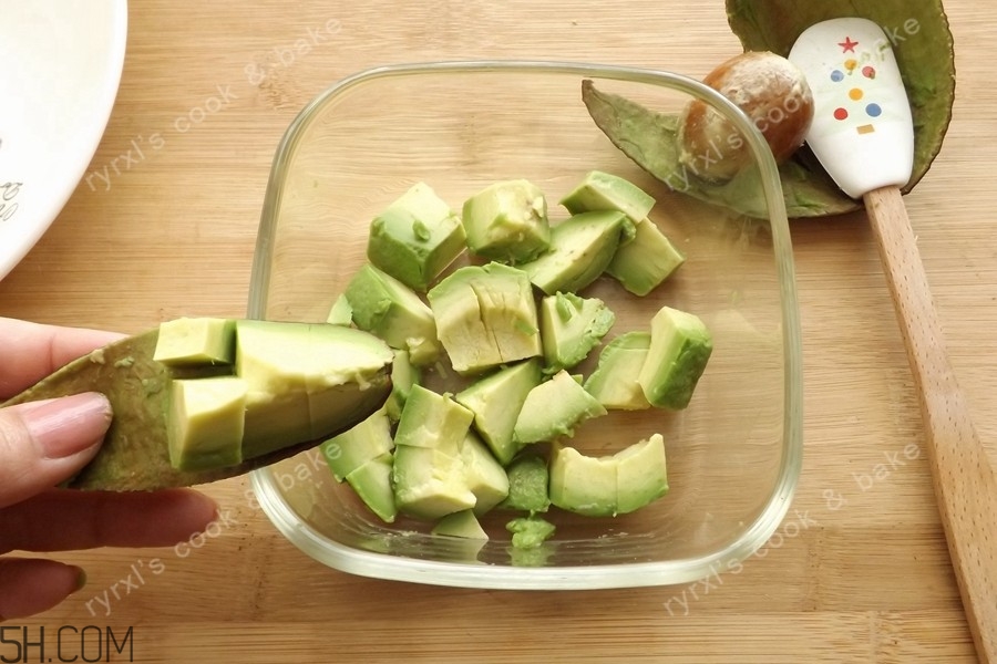 牛油果和雞蛋能一起吃嗎？牛油果和雞蛋的做法有哪些？